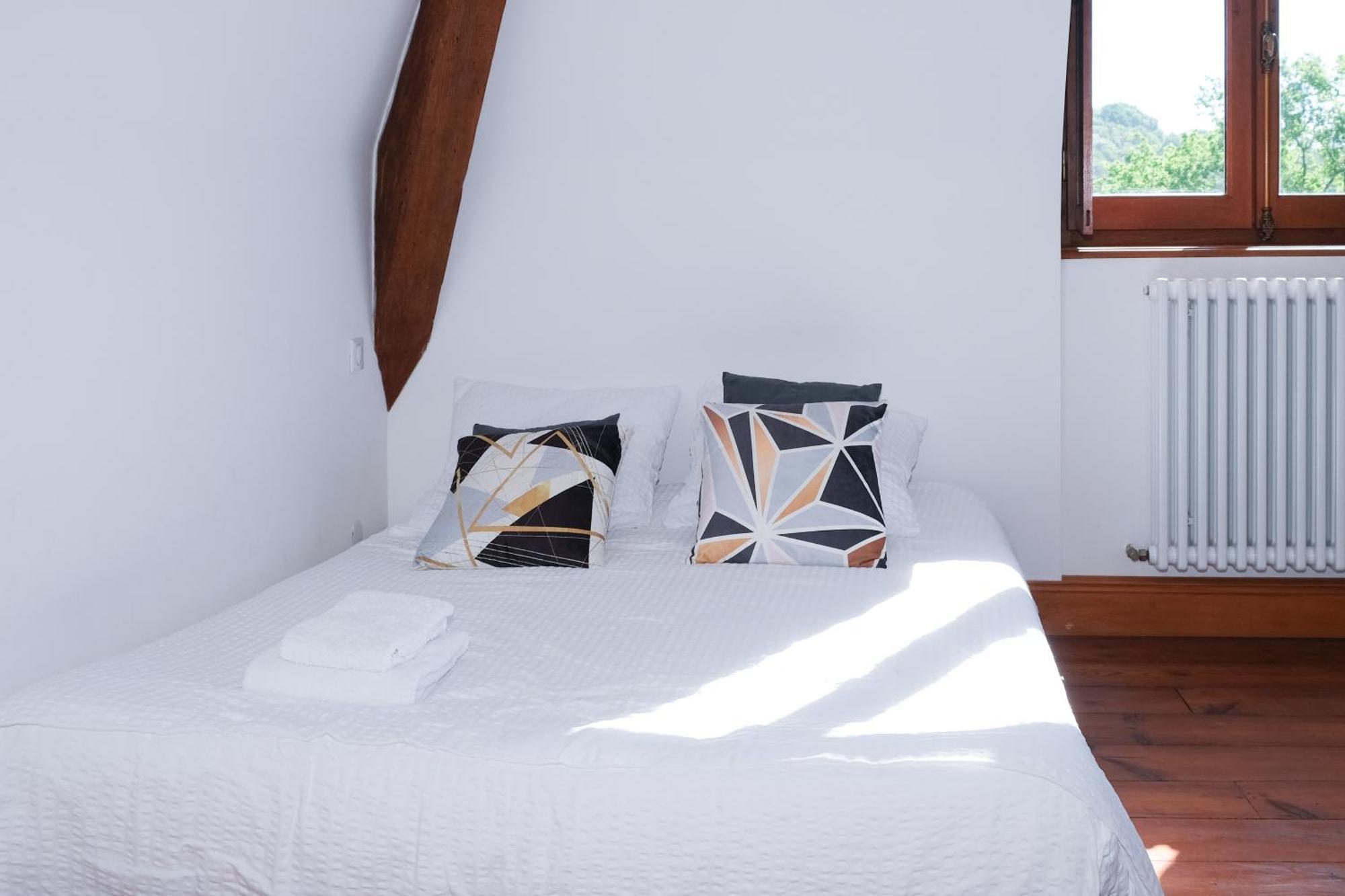 Bed and Breakfast Domaine De La Tisnere Gelos Pokoj fotografie